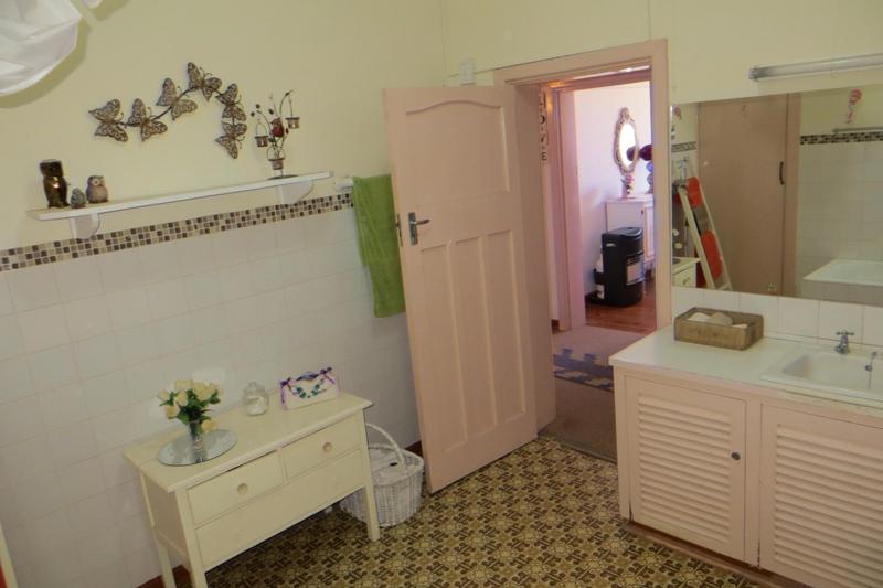 4 Bedroom Property for Sale in Nieu Bethesda Eastern Cape